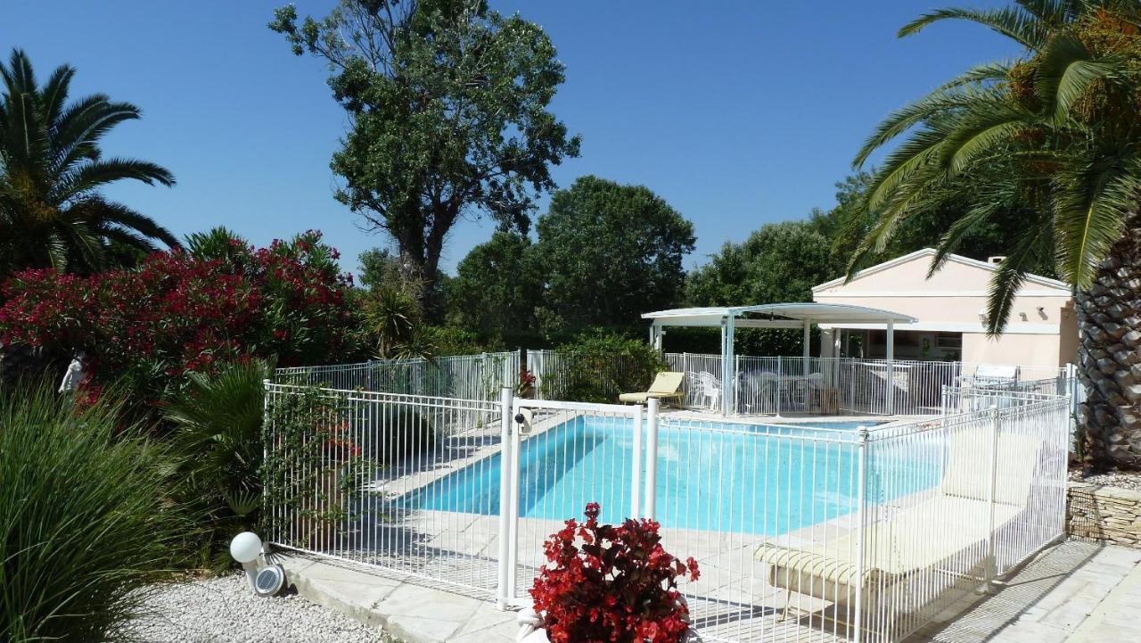 Bed and Breakfast Les Cigalous Restinclieres Exterior foto