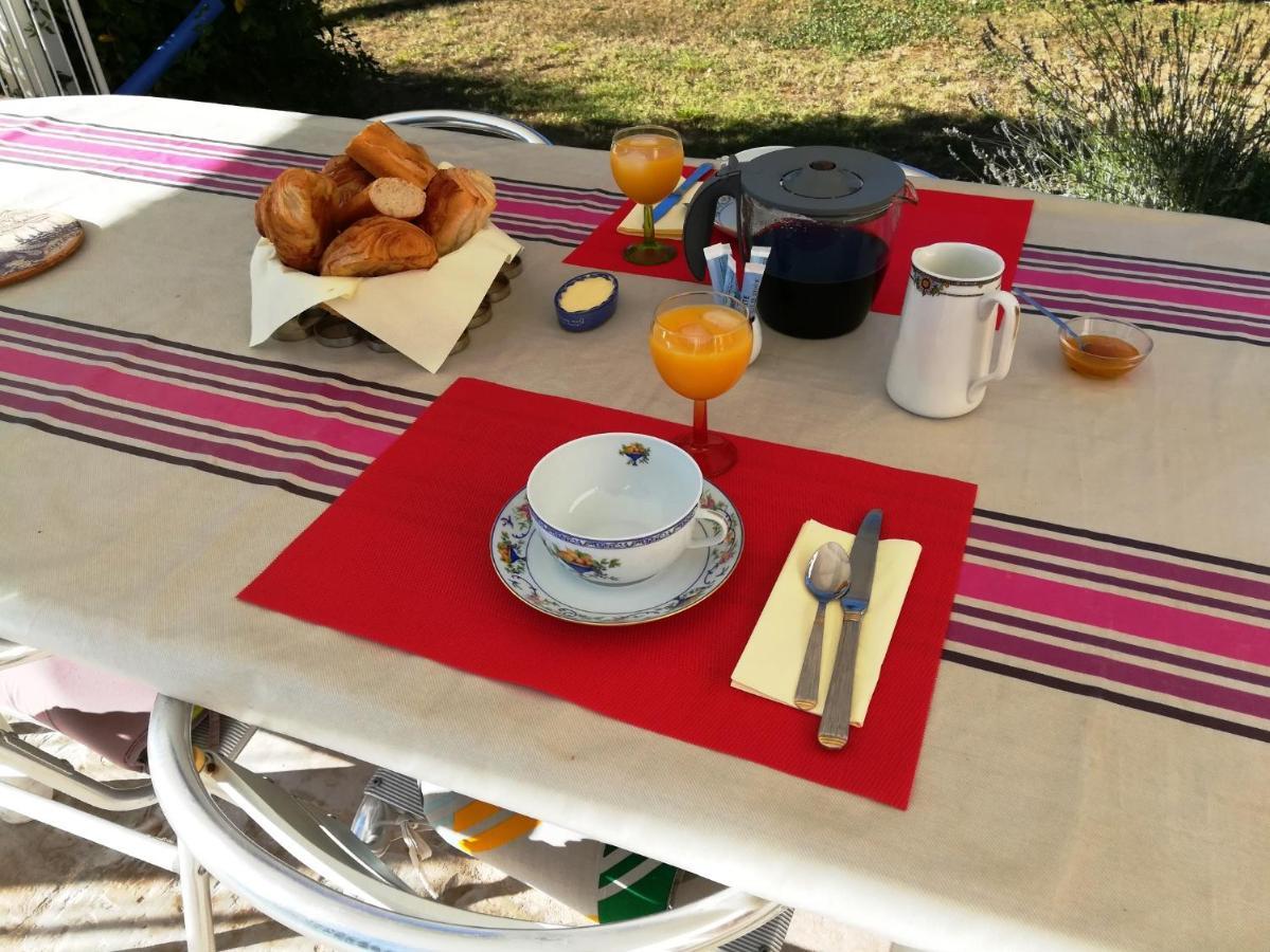 Bed and Breakfast Les Cigalous Restinclieres Exterior foto